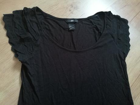 Jednoduché čierne tričko s volánovým rukávom, h&m,s