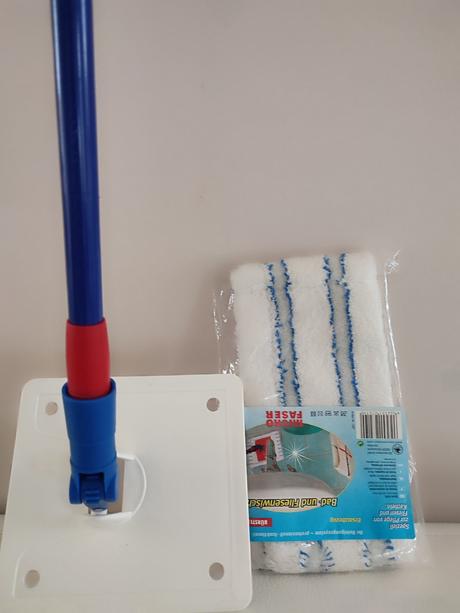 Mop na umývanie kachličiek ,nábytku nový, 