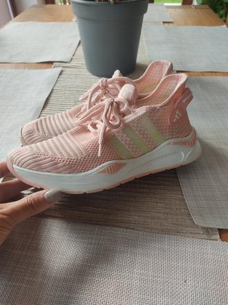 Predám tenisky, adidas,39