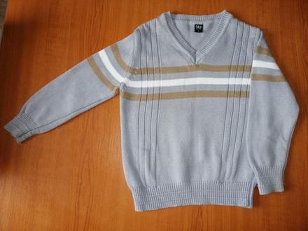 Predám pekný svetrík, 104