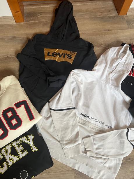 Balík mikín (značkové) levis, nike, nike,l