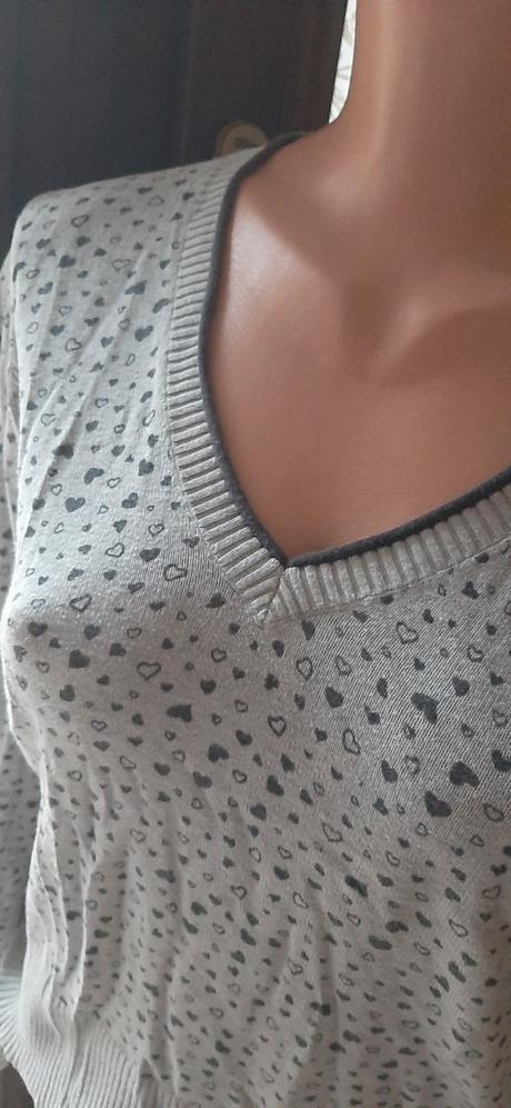 Tenky svetrik so srdieckami, m