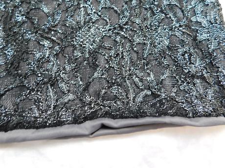 Kvalitne velmi pekne čipkovane šaty, 36