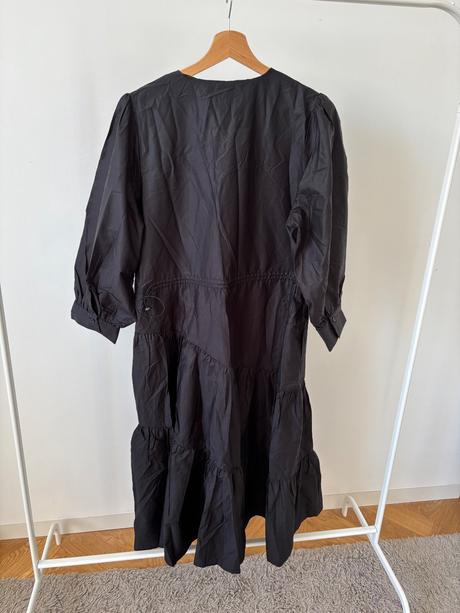 Reserved saty, reserved,42