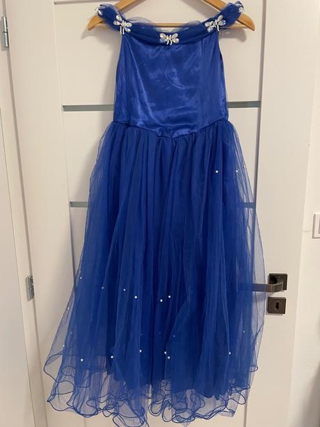 Princeznovske saty, 158