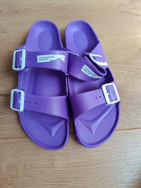 Fialove slapky 45, 45