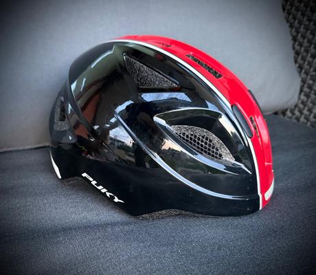 235 gramov bezpečia, 