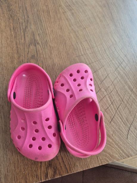 Papuče, crocs,23