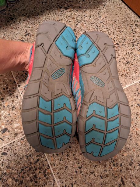 Tenisky keen, keen,35