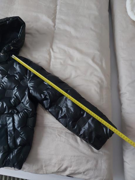 Zimna bunda, river island,158