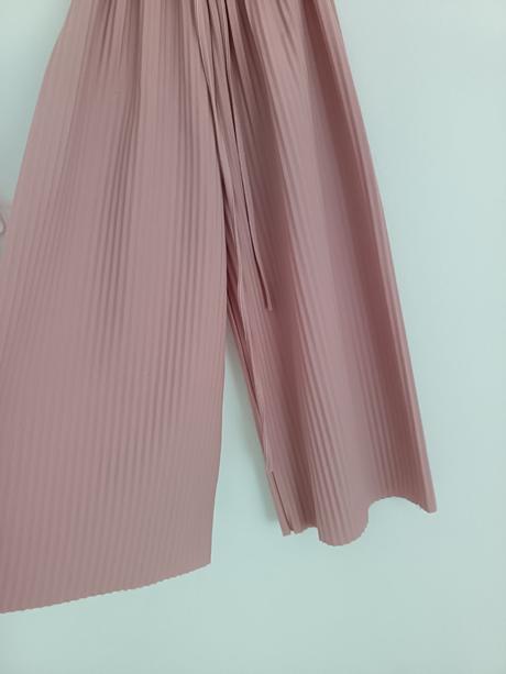 Nohavice plisovane, 134