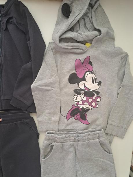 2x teplakova súprava 5/6 rokov, disney,110