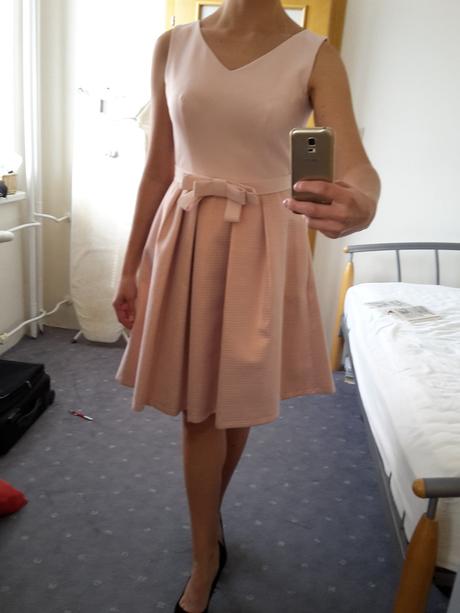 Spolocenske saty c.40 - 42 nenosene, 42