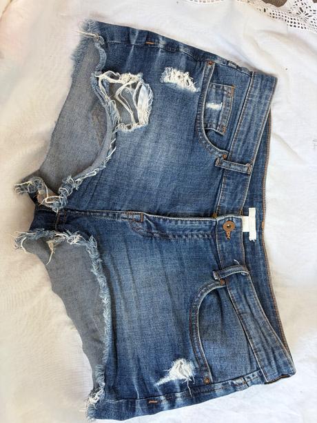 Hm sexi trhane kratase dzinsove kratke nohavice, h&m,38