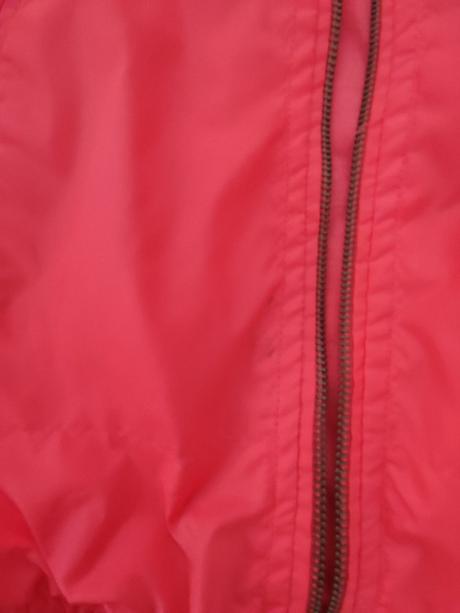 Neónova vetrovka, 158