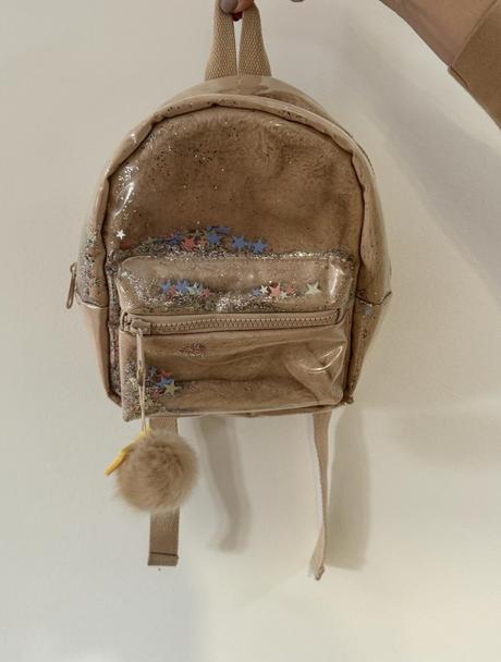 Ruksak s trbliekami, zara