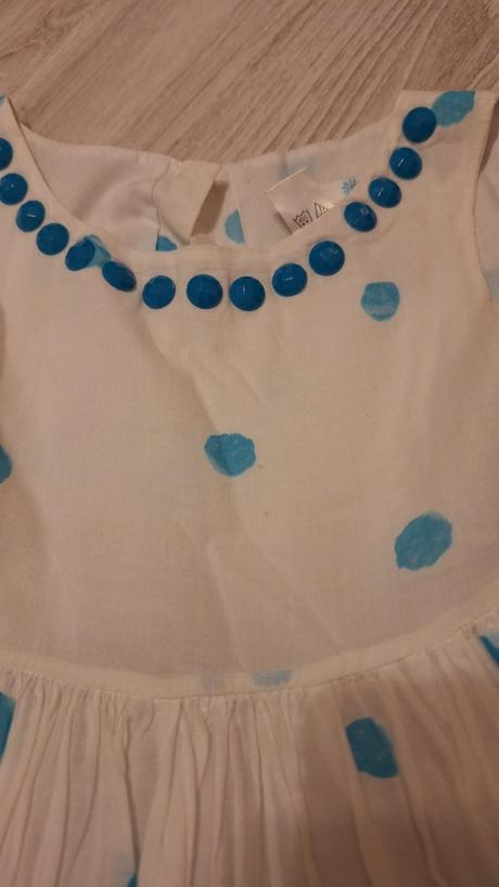 Kvetinové bohaté šaty, 110