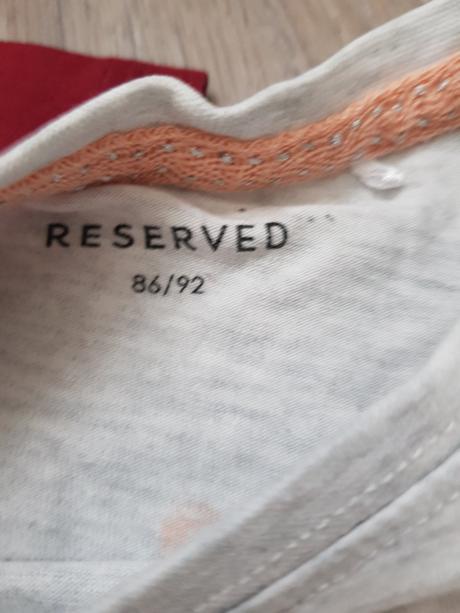 Pyzamka, reserved,86