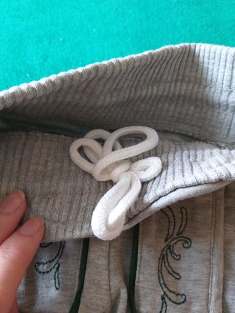 Štýlové tepláčiky, 116