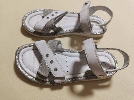 Bielo-strieborné sandálky, lasocki,32