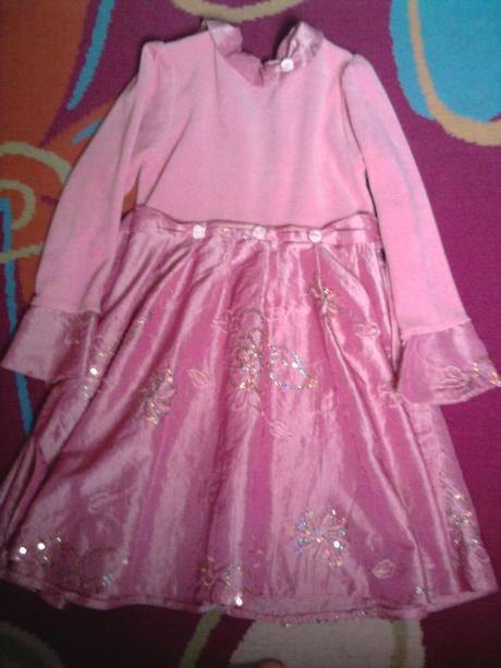 Prechodne saty  5 -7  rokov, prilezitostne., 134