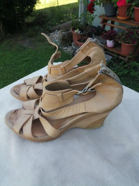 Sandále na platforme, 38