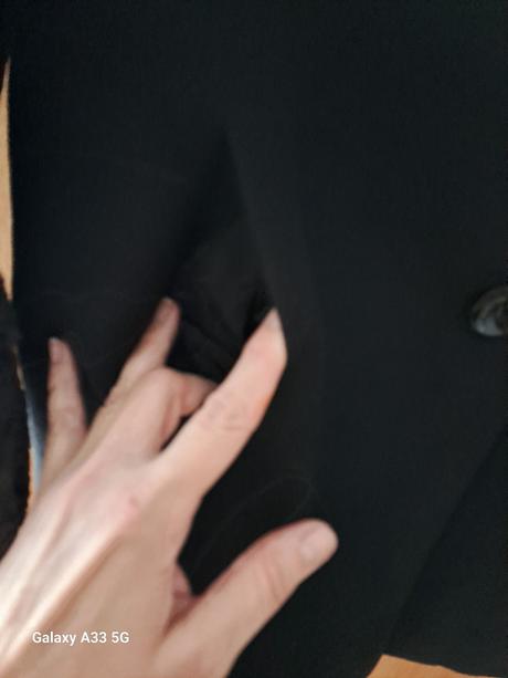 Čierny kabát č.44 s kapucňou, 44