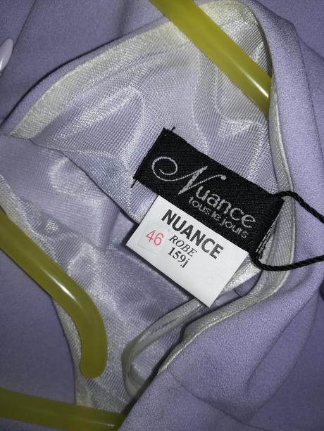 Elegantné lila saty, 46