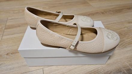 Krásne štýlové lodičky guess, guess,34