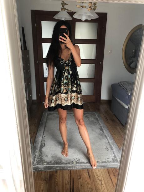 Letné kvetinové šaty, s