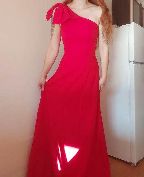 Červené šaty., 34