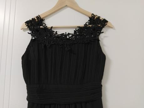 Čierne šaty /nenosené/, m