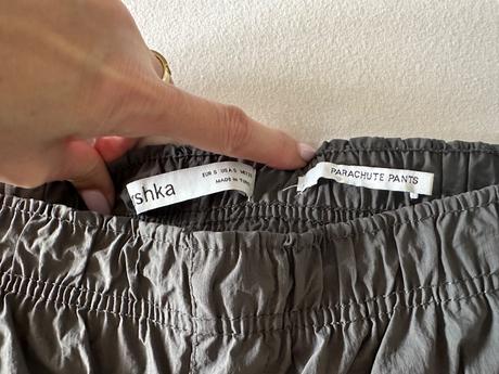 Parachute nohavice, bershka,s