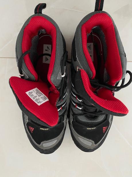 Trekova obuv, adidas,35