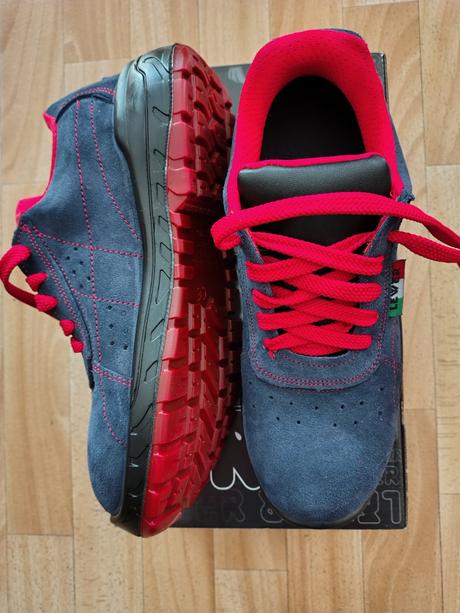 Bezpečnostné topánky vel. 41,unisex,nové,v záruke, 41