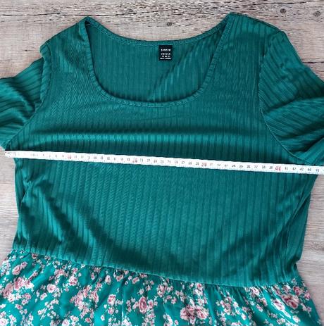 Zelené letné kvetinové šaty, l