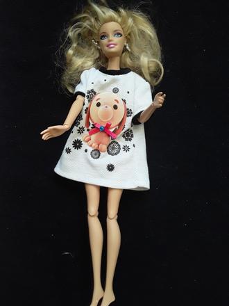 Barbie,