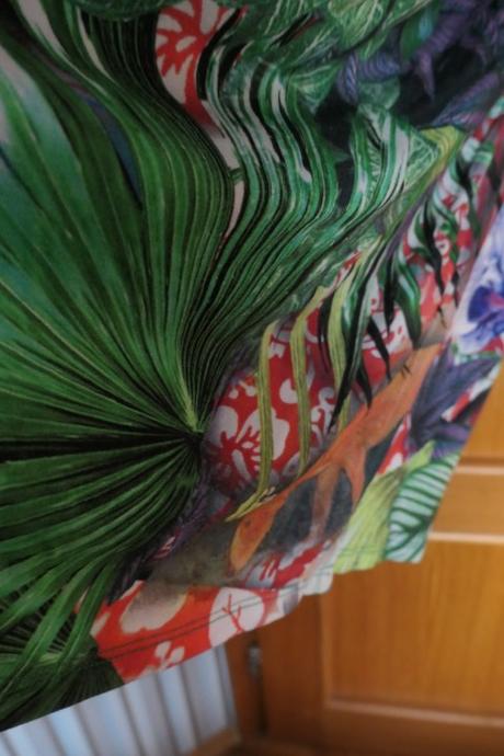 Princess goes hollywood jedinecne,krasne m/l, l