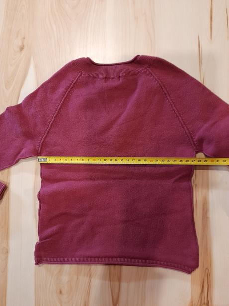 Fialový svetrík, 92