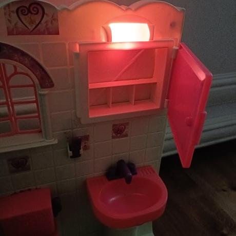 Vintage barbie kúpeľňa,