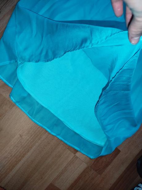 Pekne šaty s golierom veľ.150, 152