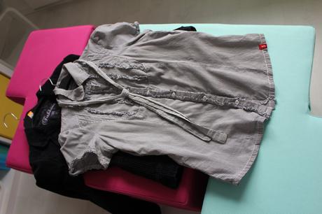 Znackova edc kosela s kravatou, modry pasik , esprit,xs