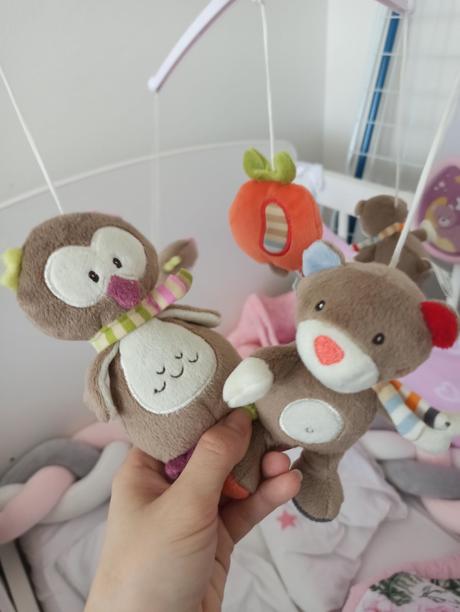 Kolotoč nad postieľku, 