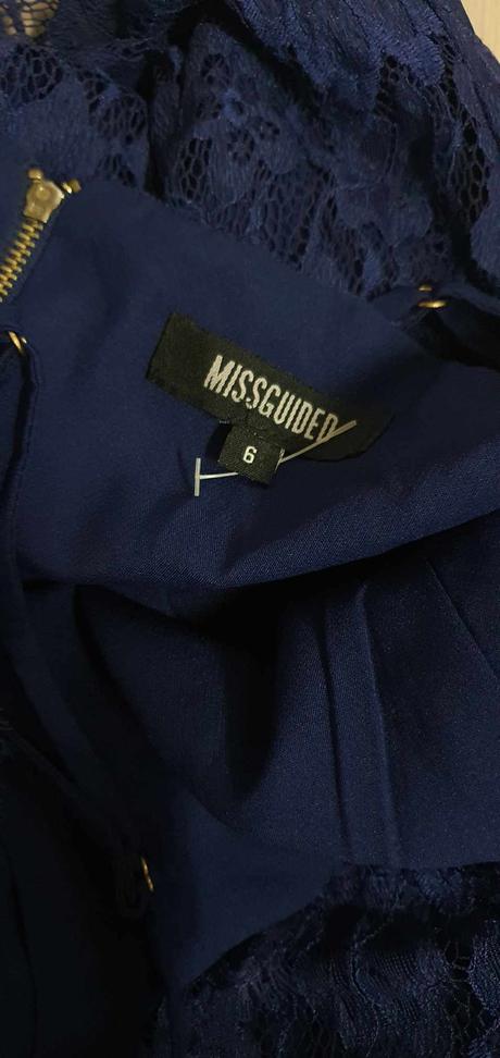 Spolocenske saty missguided, xs