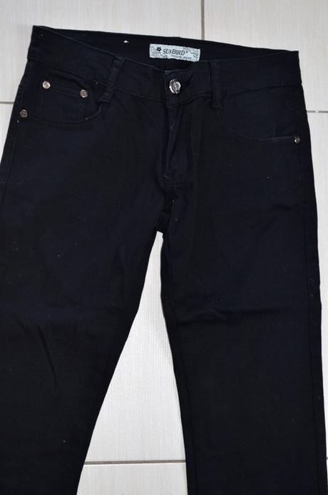 Čierne 3/4 nohavice, 28