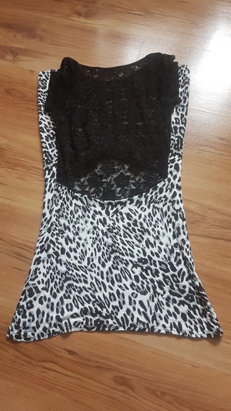 Predĺžené tričko/blúzka, m