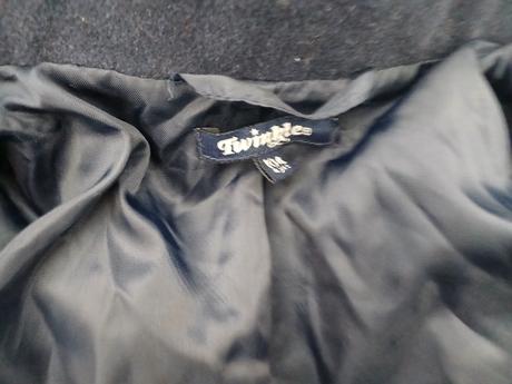 Dlhy dievcensky kabat 104, 104