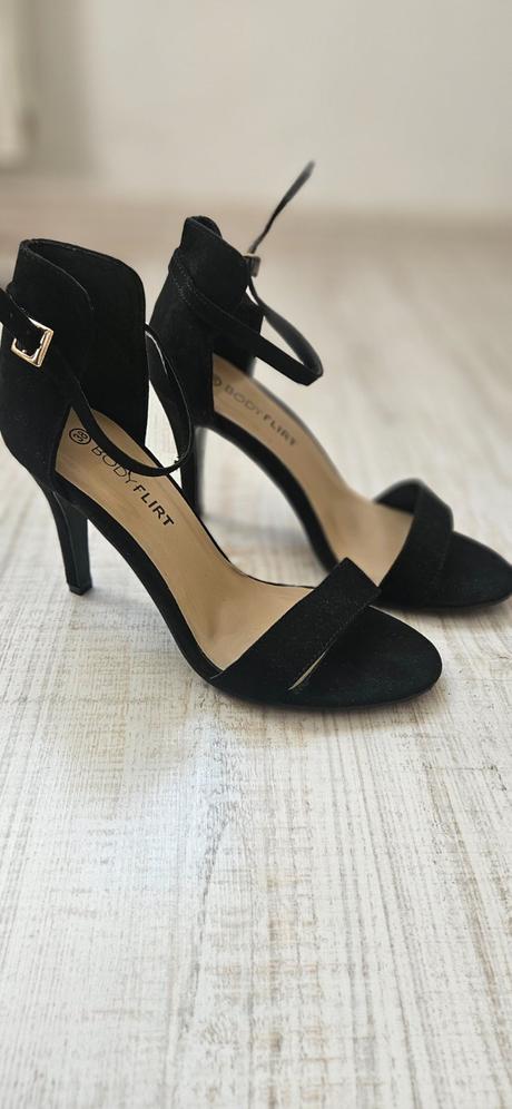 Predám sandale, 38