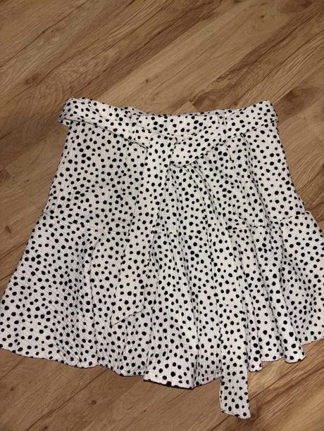 Skort stradivarius s, stradivarius,s