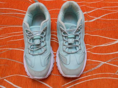 Dievčenské tenisky, 34